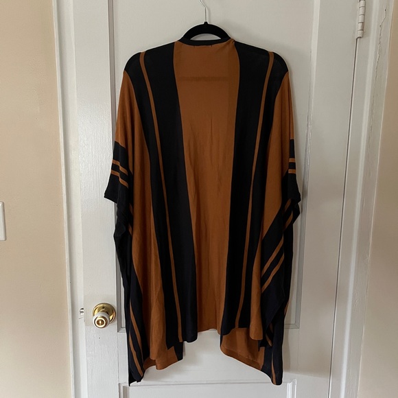 H&M Cardigan - Picture 2 of 4